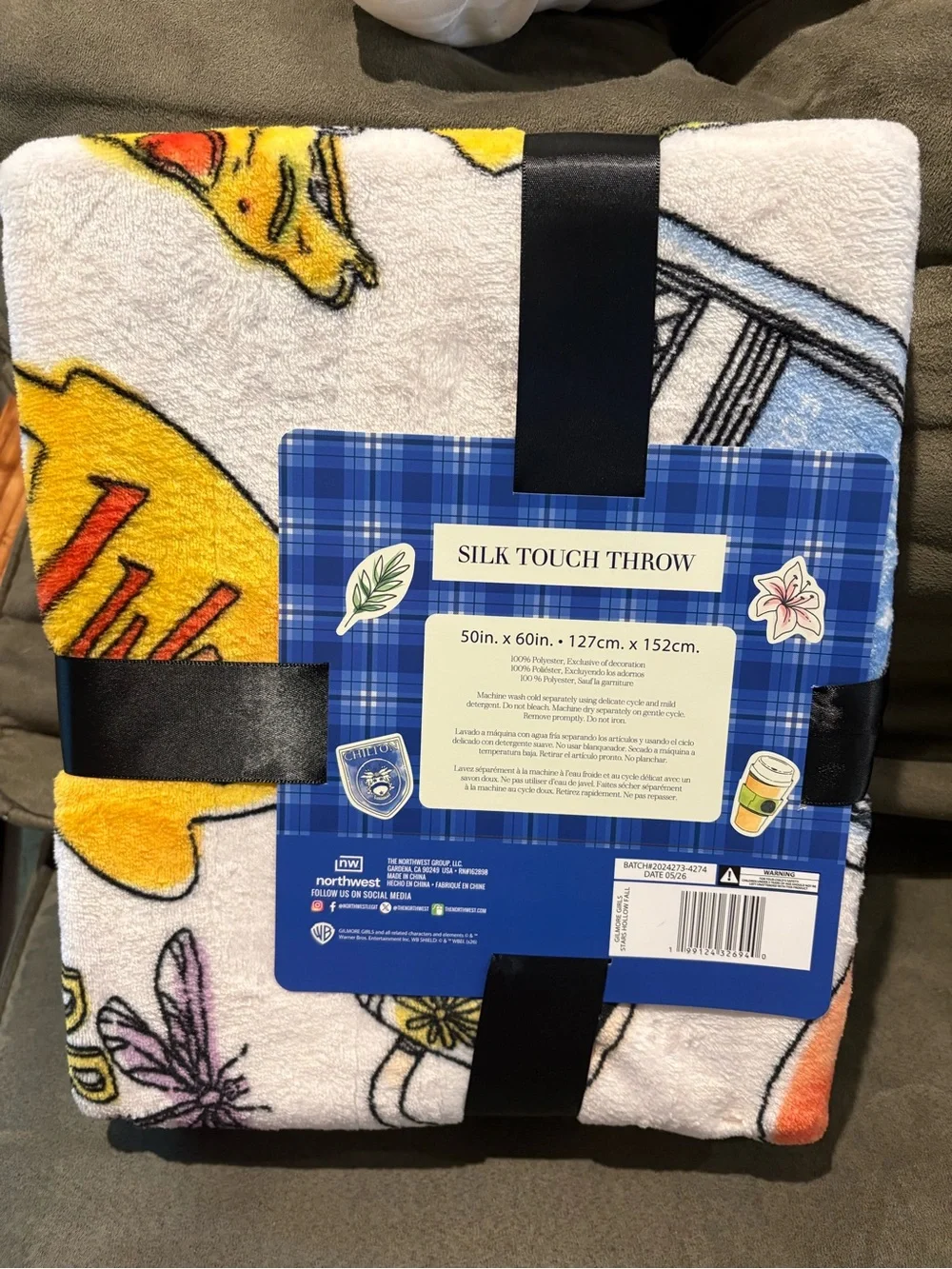 Gilmore Girls Throw Blanket - White & Yellow Silk Touch 50 x 60 NWT